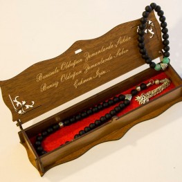 Tesbih ve Ahşap Kutusu